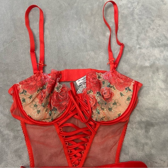 New! Victoria’s Secret Wicked Unlined Floral Embroidery Apron teddy 4297 - Picture 4 of 9